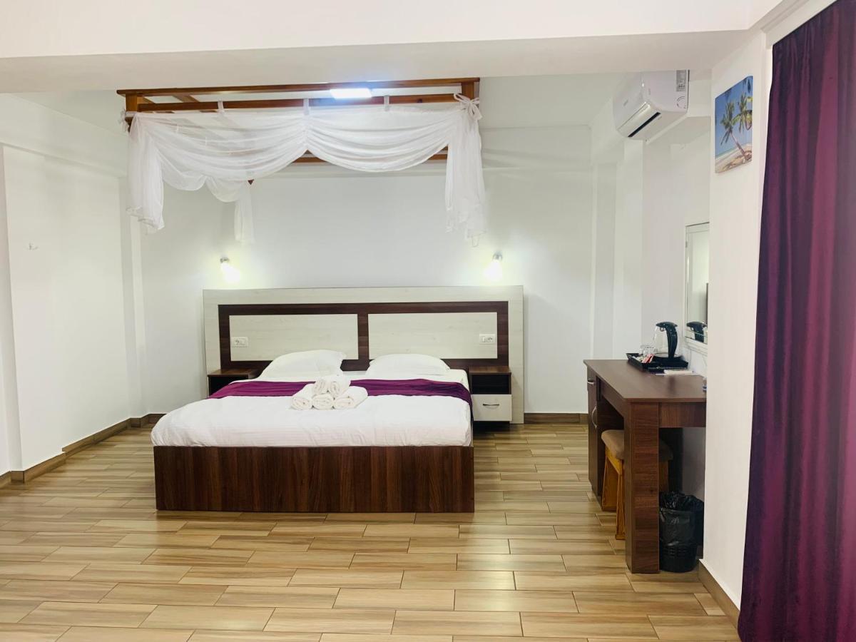 Casa Barina Costinesti Hotel ภายนอก รูปภาพ